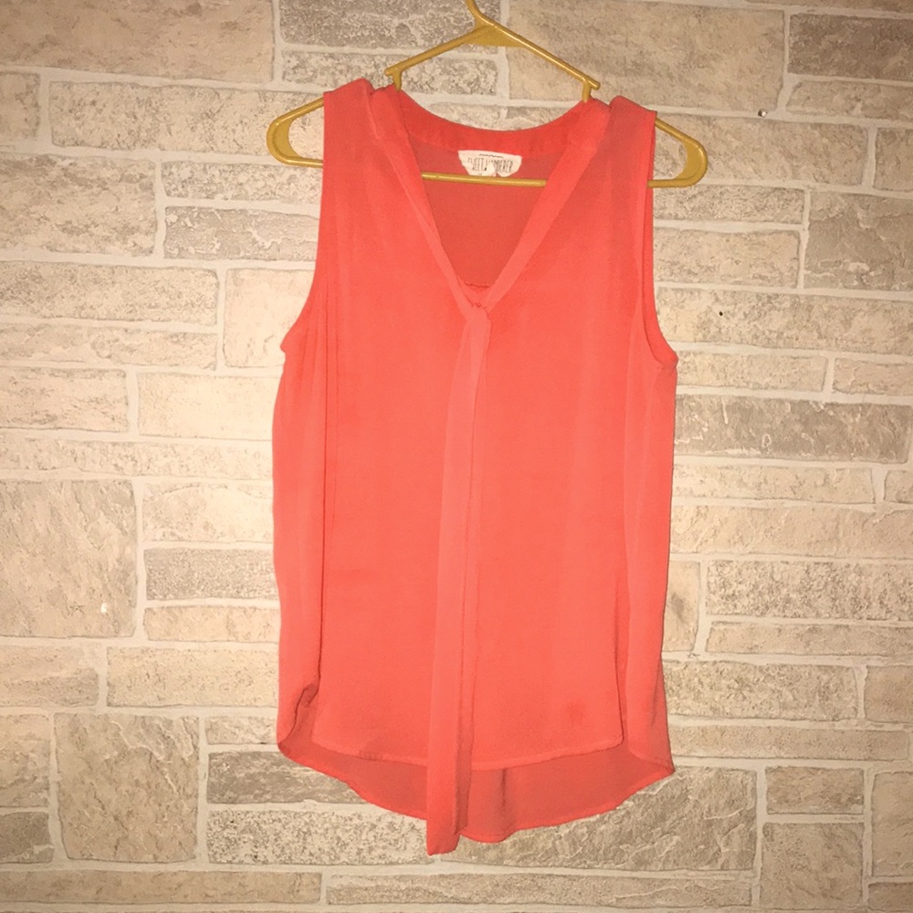 ✅Sweet Wanderer Sleeveless Blouse with front tie